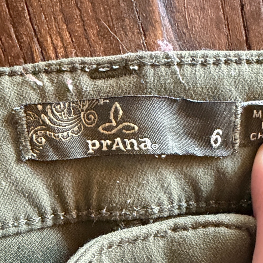 Prana Women’s Sage Cargo Pants - Picture 2 of 4